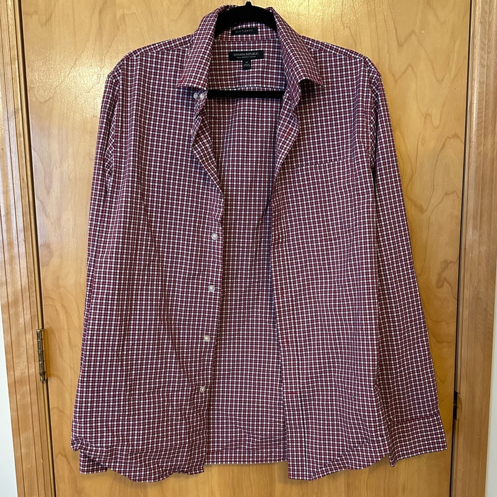 Men’s Banana Republic Slim Flex Fit Button Down Shirt size Medium